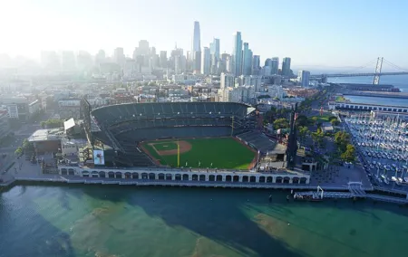 Behind-the-Scenes Ballpark Tour of Oracle Park