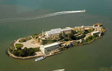 Official Alcatraz + San Francisco Hop-on Hop-off City Tour