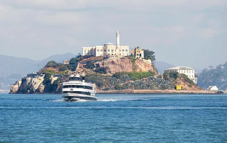Combo Tour: Alcatraz Island and San Francisco Grand City Tour