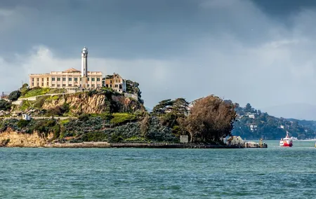 Full-Day Guided Tour of San Francisco with Alcatraz