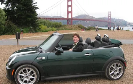 Custom Private Tour in Convertible MINI Cooper