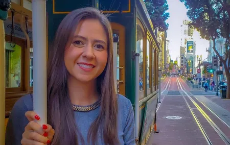 Walking Tour of Nob Hill - Cable Cars, Luxury Hotels, French-Gothic Cathedral