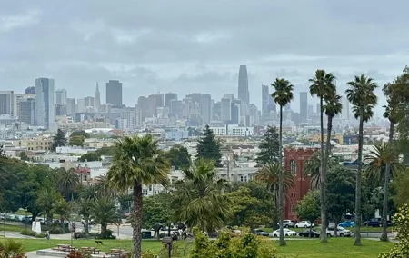 San Francisco Private City Tour in New EV Volkswagen Van
