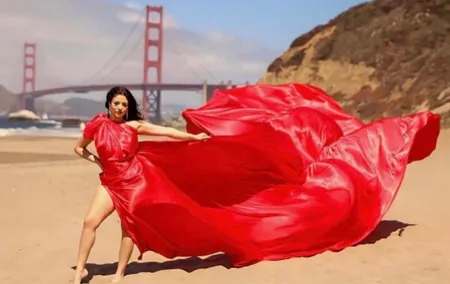 Private San Francisco Photoshoot in Flying Dresses