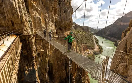 Caminito del Rey and Ardales Guided Tour from Costa del Sol