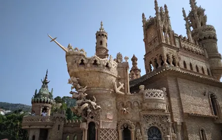 Guided tour of Castillo Colomares