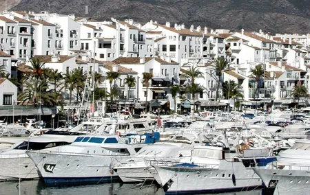 Marbella y Mijas Full Day Tour from Malaga