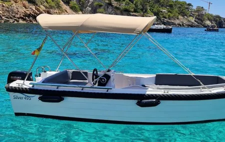 Rent a boat without qualifications in Malaga capital 1 - 6 people