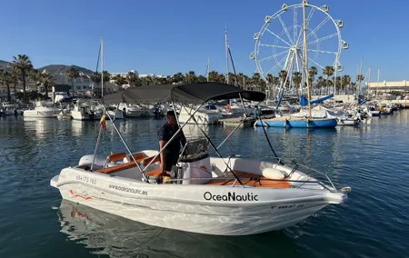 Alquiler de barco sin titulacion en Malaga