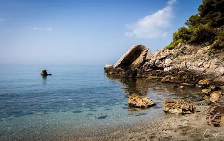 Hiking Natural Beaches & Snorkeling