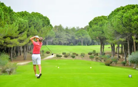 1 Hour Private Professional Golf Tour in Nerja