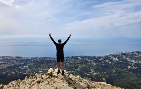 Marbella: Climb La Concha on Private Guided Hiking Trip