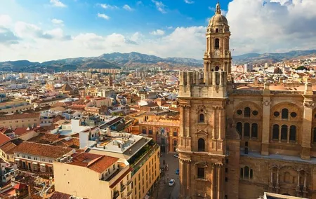 Malaga Old Town private walking and tapas tasting tour
