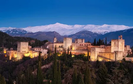 Andalusia Group Tour: 5-Day Sightseeing Package