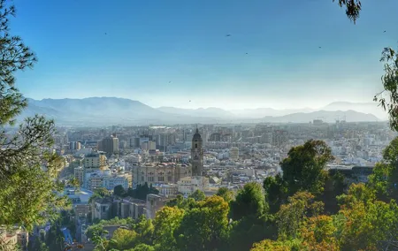 Malaga 10 Hour Private Tour with Free Photoshoot