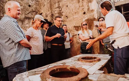 Pompeii and Herculaneum Small Group Tour with an Archaeologist