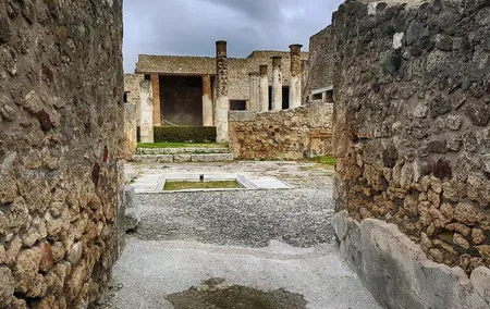 Pompeii and Amalfi Coast Private Day Trip with Pick Up