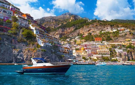 Positano & Amalfi Boat Tour from Naples with Light Lunch