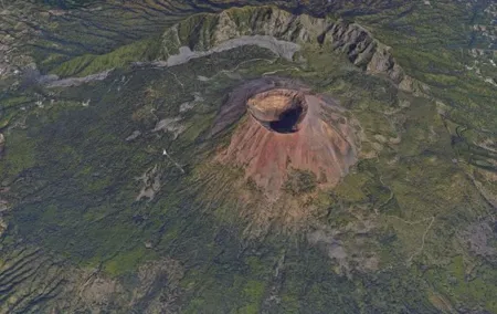 Private Day Tour to Vesuvius, Herculaneum & Pompeii with Pick Up