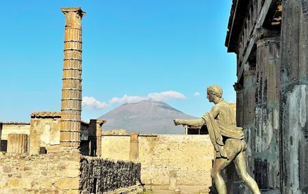 Pompeii Guided Tour with Skip the Line from Naples