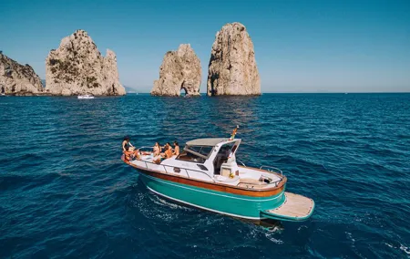 Capri Island Small Group Boat Tour from Naples