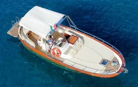 Private tour of the island of Ischia on a Fratelli Aprea gozzo