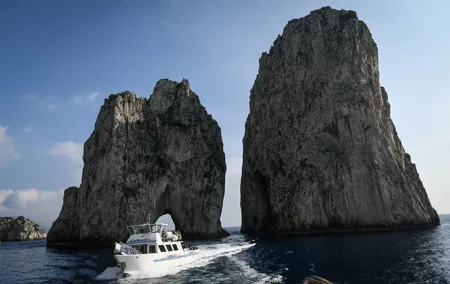 Capri Mini Cruise and City Sightseeing Day Trip from Naples
