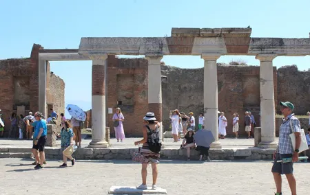 Pompeii Tour from Naples: Skip-the-Line Entry + Guided Visit