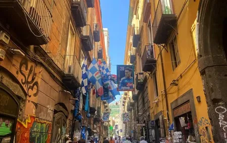 Naples Underground & Highlights Tour – Small Group Experience