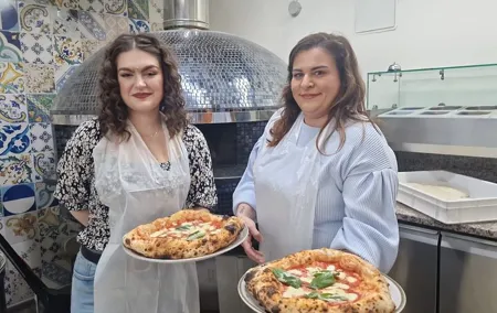 Pizza-Making Class with Local Top-Rated Chef with Drink in Naples