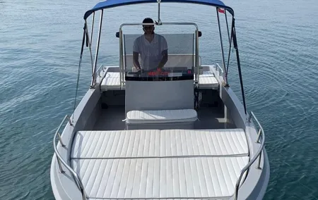Private excursion to the island of Ischia by Conero 6.6m boat