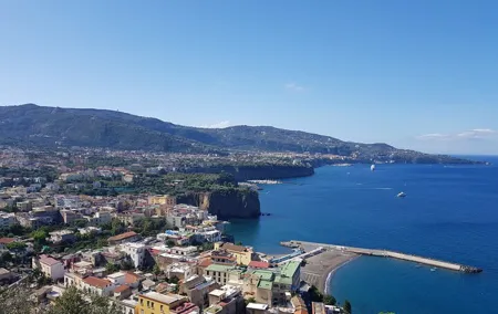 Transfers From Naples Airport Or Train Station To Sorrento