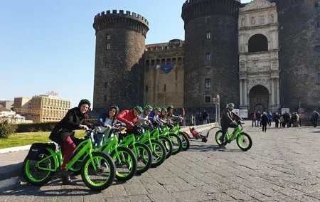 Guided tour of Naples by FAT electric bike