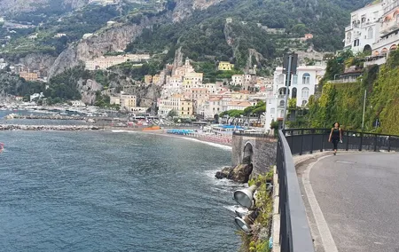 Private transfers naples airport to amalfi