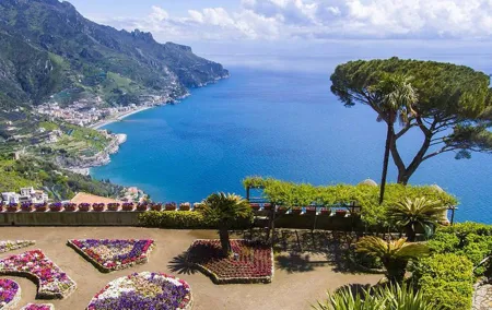 Naples: Positano, Amalfi, and Ravello Tour in Minivan