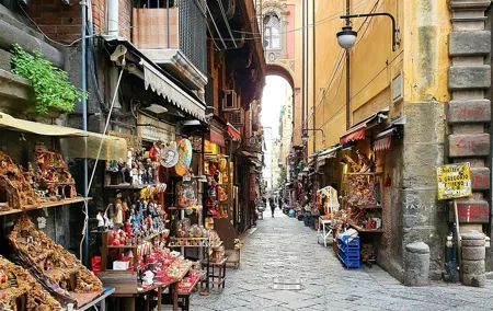 Naples: City Center Walking Tour with Underground Naples
