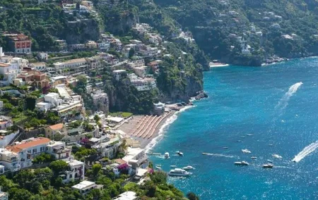 Full-Day Private Guided Tour to Positano and Sorrento and Pompeii from Naples