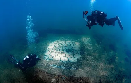 Scuba Diving and Underwater Roman Ruins in Baia from Naples