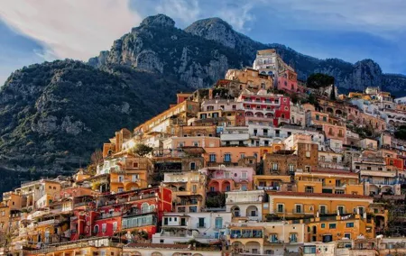 Transfer from Positano to Naples or Naples to Positano