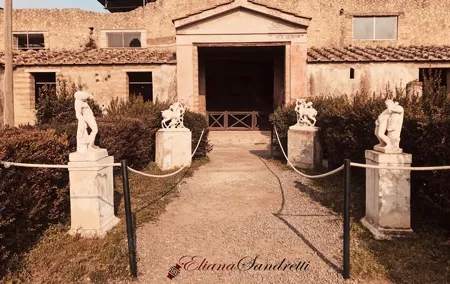 Herculaneum Private Tour with an Archaeologist