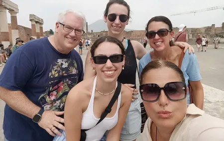 Naples to Sorrento with 2hr Pompeii guided tour or Vice Versa