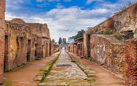 Pompeii & Herculaneum in Private Formula