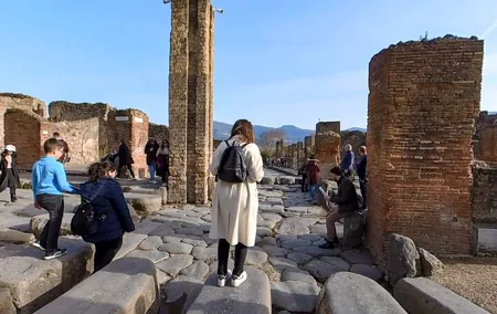 From Naples to Pompeii: Unlock the Secrets of the Past