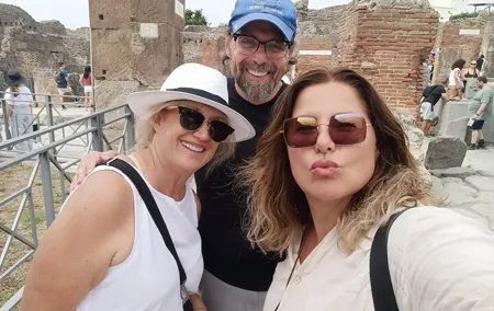 Visit Pompeii including the transfer from Naples and return