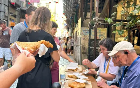 Naples's Food Tour with Authentic Local Tastings and Sightseeing