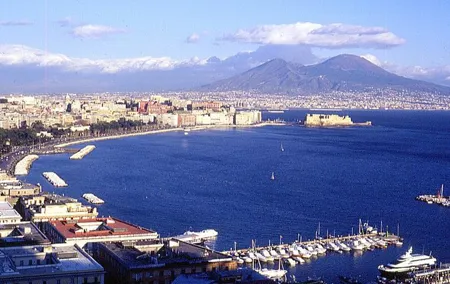 Scooter Tour In Naples