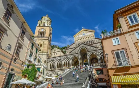 Transfer from Naples to Amalfi (1- 8 PAX)