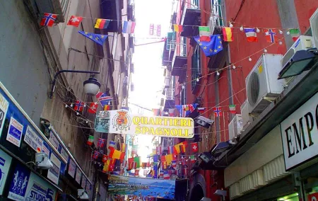 Spanish Quarters Tour