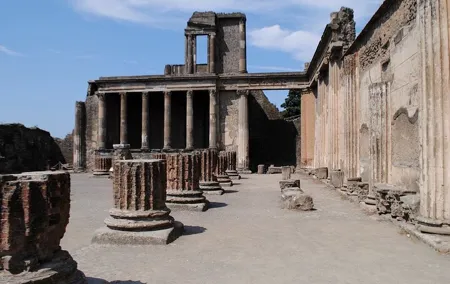 Pompeii Excavations and Mount Vesuvius Tour from Naples Port
