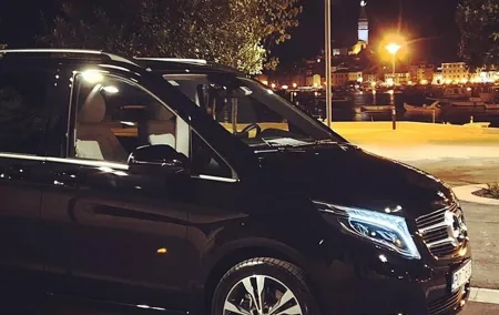 Private Transfer from Naples to Positano in Luxury Car